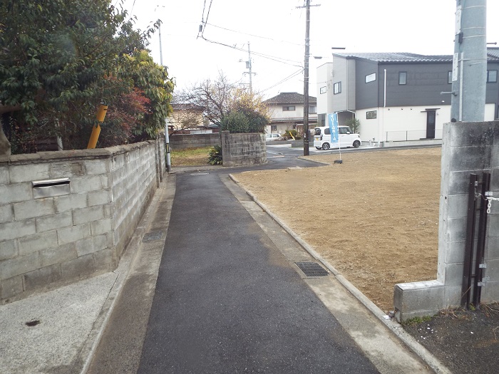 北側前面道路 北側前面道路